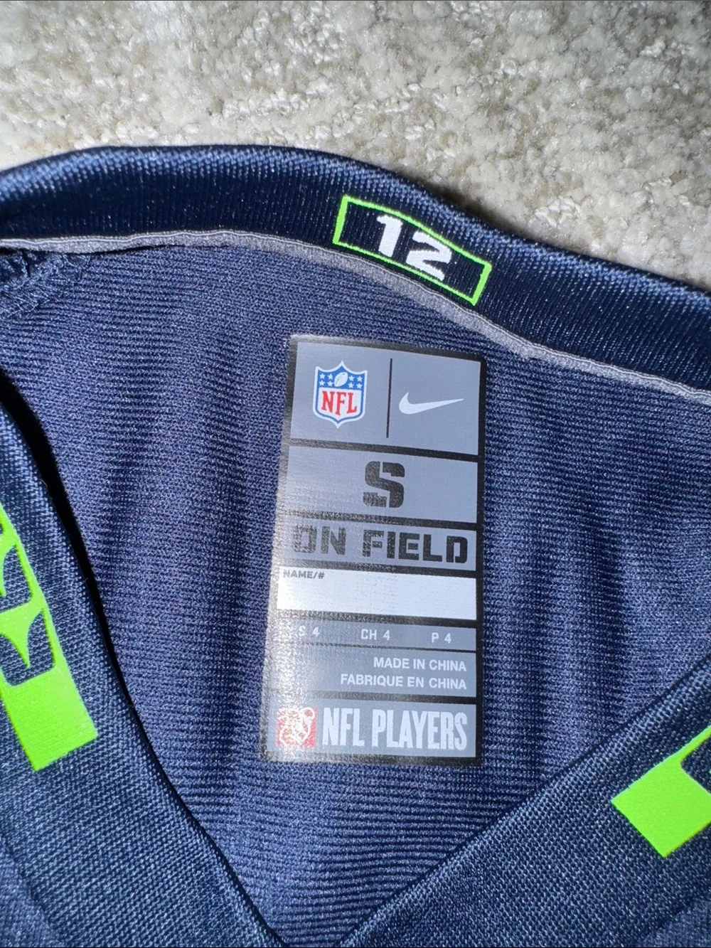 Nike Seattle Seahawks jersey youth small 4 Wilson #3 boys girls navy football